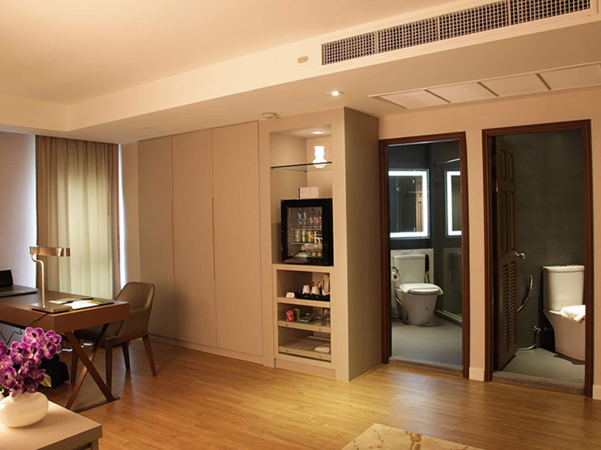 Grand Diamond Suites Hotel Бангкок Екстер'єр фото