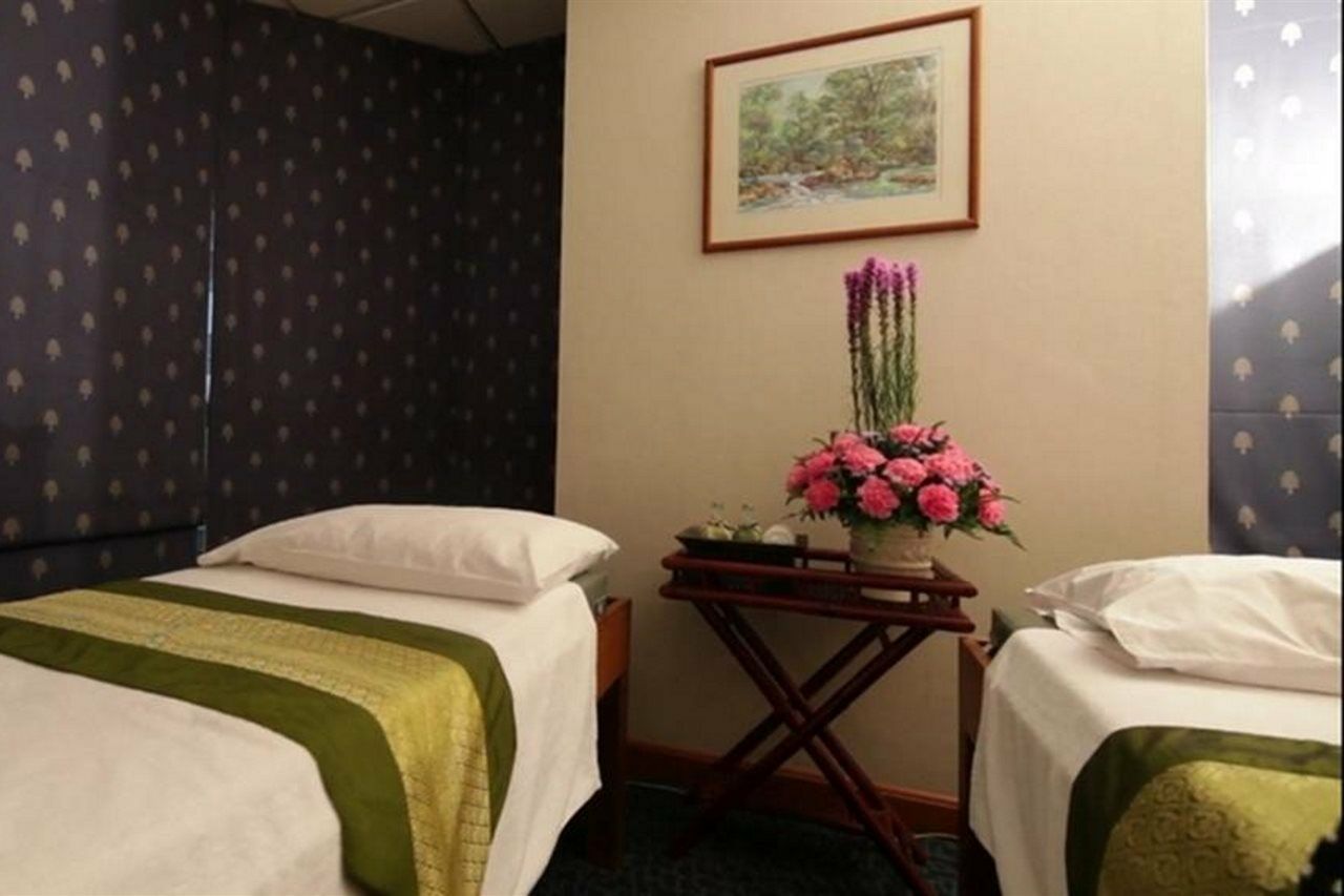 Grand Diamond Suites Hotel Бангкок Екстер'єр фото